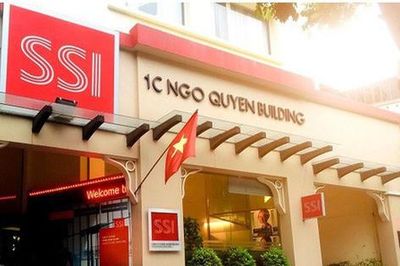 Chứng khoán SSI (SSI) nâng vốn điều lệ vượt 30.000 tỷ đồng, lãnh đạo cấp cao mua vào 5 triệu cổ phiếu