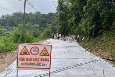 Tạm thời cấm phương tiện lưu thông qua tuyến Đông Giang - Lạc Long 2 (xã Nam Tuấn) để thi công