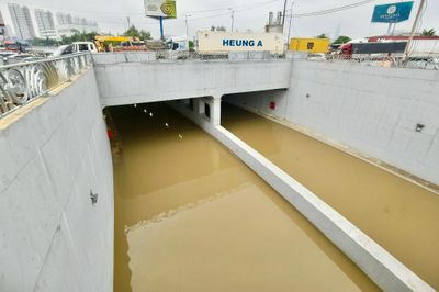 'Muốn hết ngập hầm chui An Phú phải giải bài toán thoát nước cả khu vực'