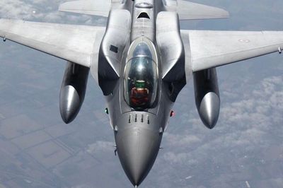 Tiêm kích F-16G Mỹ có gì để cạnh tranh với J-16 và J-20 Trung Quốc?