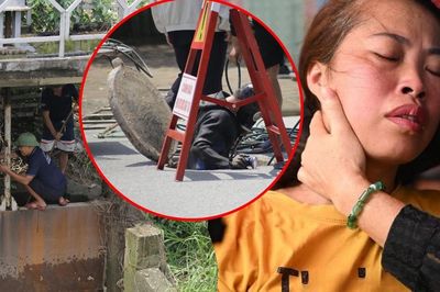 Xót xa cảnh mẹ khóc ngất gọi tên con tại nơi tìm thấy nam sinh mất tích
