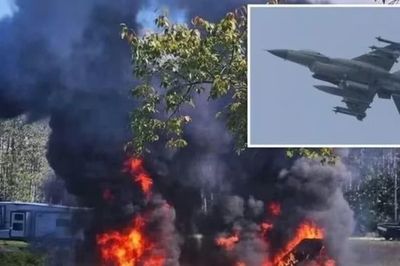 Tiêm kích F-16 Mỹ rơi, nghi 'đâm phải chim'