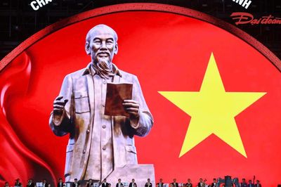 Rực rỡ chương trình nghệ thuật 'Mạch nguồn Kinh Bắc - Vươn cao thời đại' chào mừng thành lập thành phố Bắc Ninh