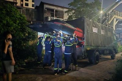 Tìm thấy thi thể nữ sinh cấp 3 nhảy cầu Bến Tượng