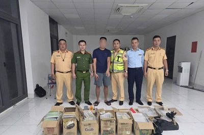 Thu giữ hơn 1.200 chiếc iPhone không hoá đơn trị giá trên 9 tỉ đồng