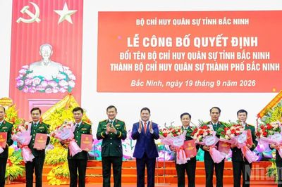 Công bố quyết định đổi tên Bộ Chỉ huy Quân sự thành phố Bắc Ninh