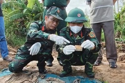 Từ ký ức của người dân, Đội K51 quy tập được 1 hài cốt liệt sĩ cùng mảnh nhựa ghi chữ 'Anh Luân'