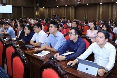 Hà Nội yêu cầu cán bộ, đảng viên phải tự giác nghiên cứu, học tập, quán triệt và triển khai nghị quyết
