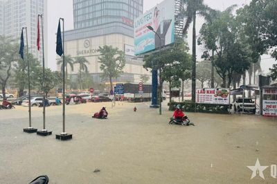 Mưa lớn kéo dài, nhiều nơi ở Nghệ An ngập lụt
