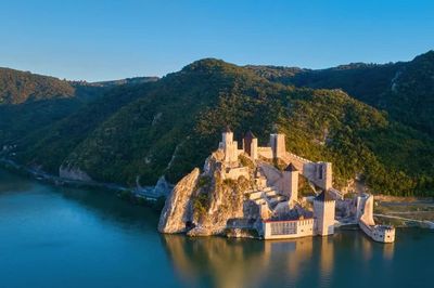 Golubac- thành trì bất khả xâm phạm bên dòng sông huyền thoại châu Âu