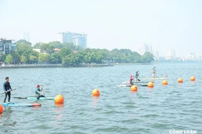 Hà Nội tổ chức Giải bơi chải thuyền Rồng và Ván SUP mở rộng tại hồ Tây