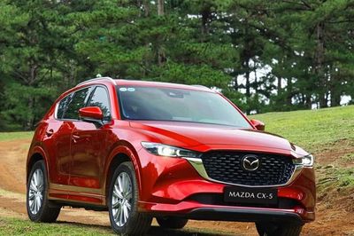 Phân khúc SUV cỡ C: Mazda CX-5 tiếp tục dẫn đầu, VinFast VF 7 bứt tốc