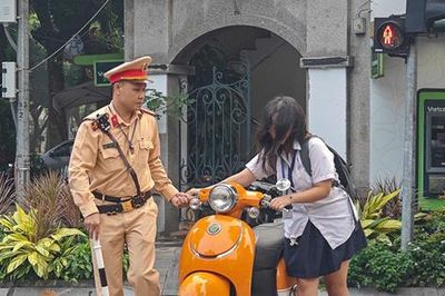 Công an Hà Nội: 13 ngày, phát hiện 1.780 trường hợp học sinh vi phạm giao thông