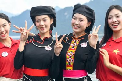 53 cô gái Hoa hậu Việt Nam ngỡ ngàng trước cảnh sắc hồ Na Hang