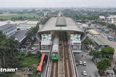 Một nam sinh có hành động tự tử tại khu vực ga đường sắt Cát Linh-Hà Đông