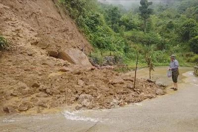 Lào Cai sơ tán gần 20 hộ dân do nguy cơ sạt lở đất
