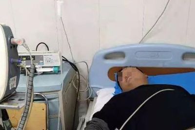 Người đàn ông 30 tuổi bất ngờ tử vong, bác sĩ cảnh báo buổi sáng chớ ăn 3 thứ này