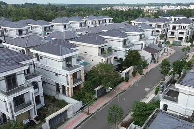 Khu dân cư hơn 834 tỷ đồng bỏ hoang, cỏ mọc um tùm