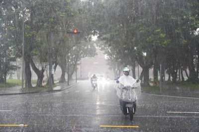 Thời tiết ngày 19/9: Miền Trung có nơi mưa rất to