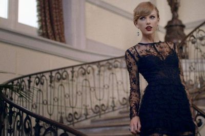 Lâu đài từng xuất hiện trong MV của Taylor Swift được bán đấu giá lên tới 75 triệu USD