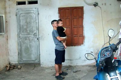 Lao động di cư - Bài 2: Cha mẹ đi làm xa, trẻ lớn lên cùng những khoảng trống