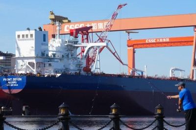 Đơn hàng tại các hãng đóng tàu Trung Quốc tăng gần gấp ba nhờ chiến tranh Mỹ - Iran
