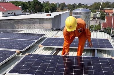Tăng tốc phát triển điện mặt trời mái nhà