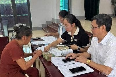 Phường Âu Lâu chi trả hơn 2,8 tỷ đồng bồi thường Dự án Khu tái định cư Giới Phiên