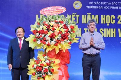 Trường Đại học Phan Thiết đón gần 600 tân sinh viên năm học 2026 - 2027