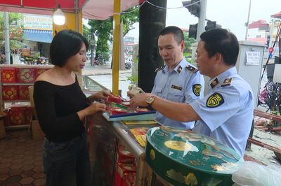 Siết kiểm soát bánh Trung thu không rõ nguồn gốc