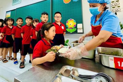 Sẽ kiểm tra đột xuất bữa ăn bán trú từ ngày 20/9 tại Hà Nội