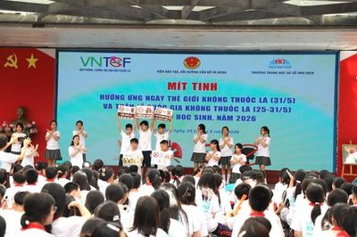 Siết chặt 'gọng kìm' pháp lý và bài học 'Thế hệ không thuốc lá'