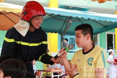 Phóng sự ảnh: Khám phá lớp học trực quan về PCCC&CNCH đầu tiên tại TPHCM cho học sinh tiểu học