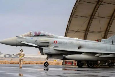 Tiêm kích Typhoon của Italy trúng đòn tập kích từ Houthi