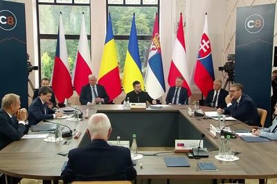 Ukraine khởi động sáng kiến hợp tác với 7 nước Trung và Đông Âu