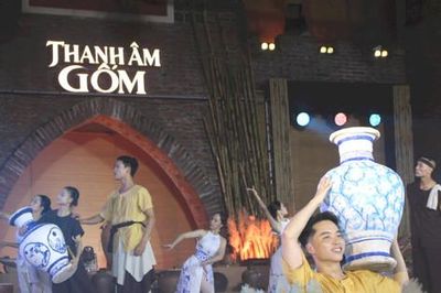 Khai mạc 'Thanh âm Gốm': 'Hội làng' sáng tạo trong lòng di sản Bát Tràng