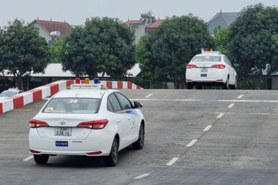 Xe tập lái gây cản trở giao thông thế nào?