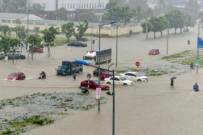 Vì sao Vinh nhanh hết ngập sau trận mưa kỷ lục?