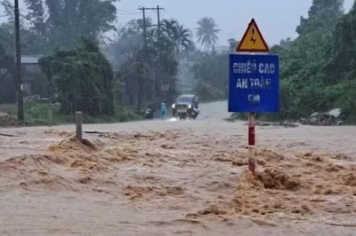 Chủ động ứng phó mưa lớn, lũ quét, sạt lở đất ở Nam Trung Bộ và Nam Bộ