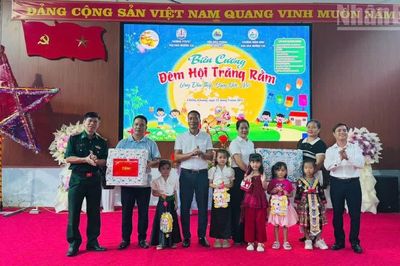 Gần 3.800 suất quà Trung thu tặng thiếu nhi khu vực biên giới Sơn La
