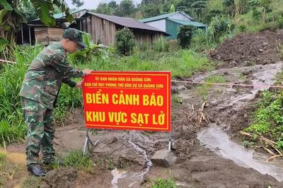 [Video] Công bố tình huống khẩn cấp về thiên tai tại thôn Đắk Snao (Lâm Đồng)