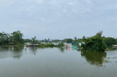 Mực nước các sông ở Hà Nội tiếp tục xuống
