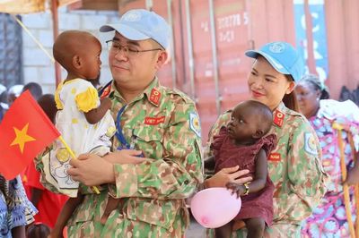 Nghĩa cử đặc biệt của người lính Việt Nam trước ngày rời Nam Sudan