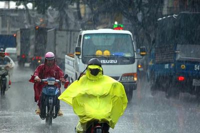 Dự báo thời tiết ngày 20/9: Bắc Bộ nắng, miền Trung và Nam Bộ còn mưa lớn