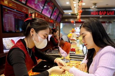 Giá vàng hôm nay 20/9/2026 chốt tuần tăng, vàng SJC thêm 1,6 triệu đồng