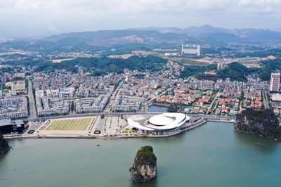 Chủ đầu tư chậm bàn giao căn hộ 10 năm, người mua ngừng trả tiền
