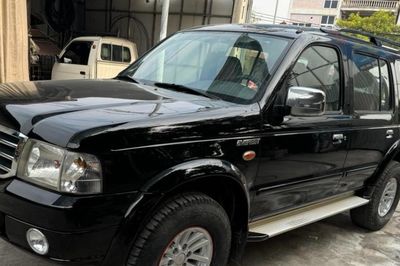 5 chiếc Ford Everest cũ thanh lý giá chỉ hơn 100 triệu đồng