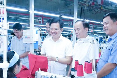 Nghệ An đồng hành cùng doanh nghiệp phát triển tổ chức đảng và đảng viên
