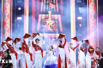 Lung linh Lễ hội 'Ánh sáng biên cương' lần thứ nhất tại Lạng Sơn