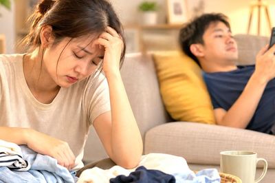 Sự vô tâm núp bóng 'chồng hiền'